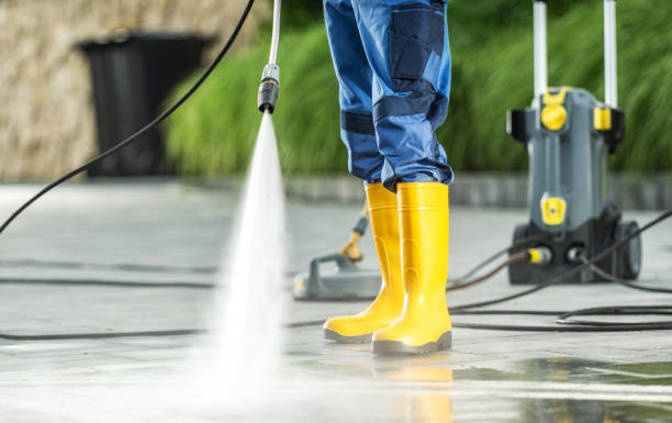 Best House Pressure Washing  in Milford City, CT